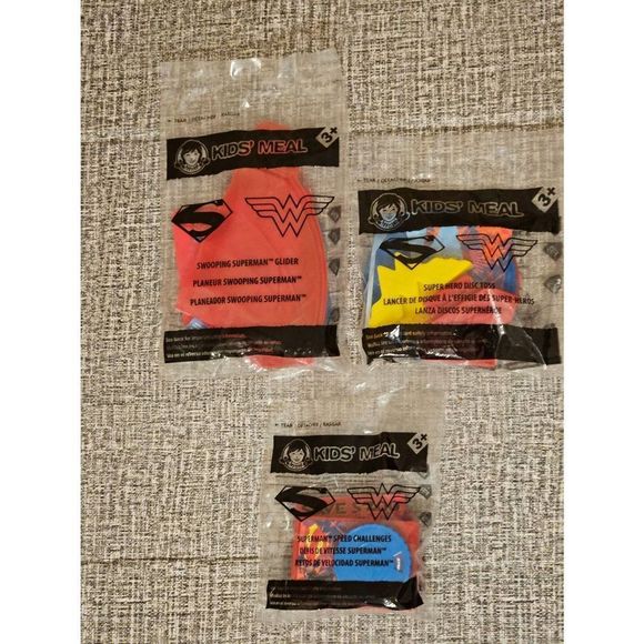 Wendy's 2013 Kids Meal Superman Wonder Woman DC Sealed NIP Comic Book Lot Of 3 - Picture 1 of 5
